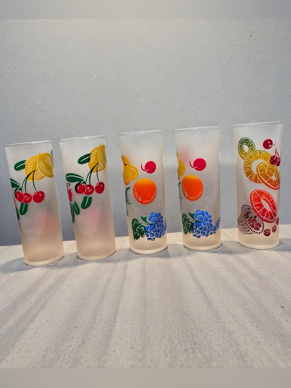 Set of 5 vintage Tom Collins glasses, Federal Glass, 3 fruit designs, frosted